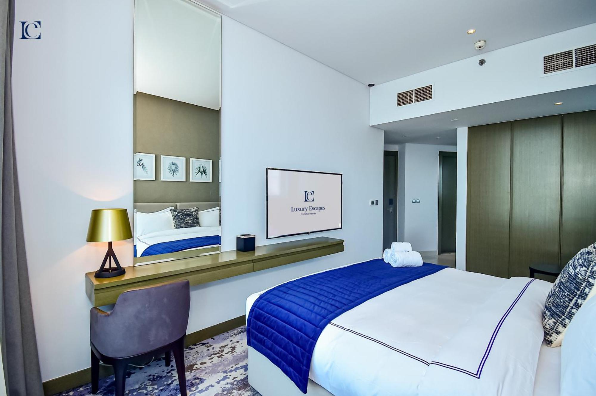 Luxury Escapes - Damac Maison Prive - Canal View Apts - Near Mall Дубай