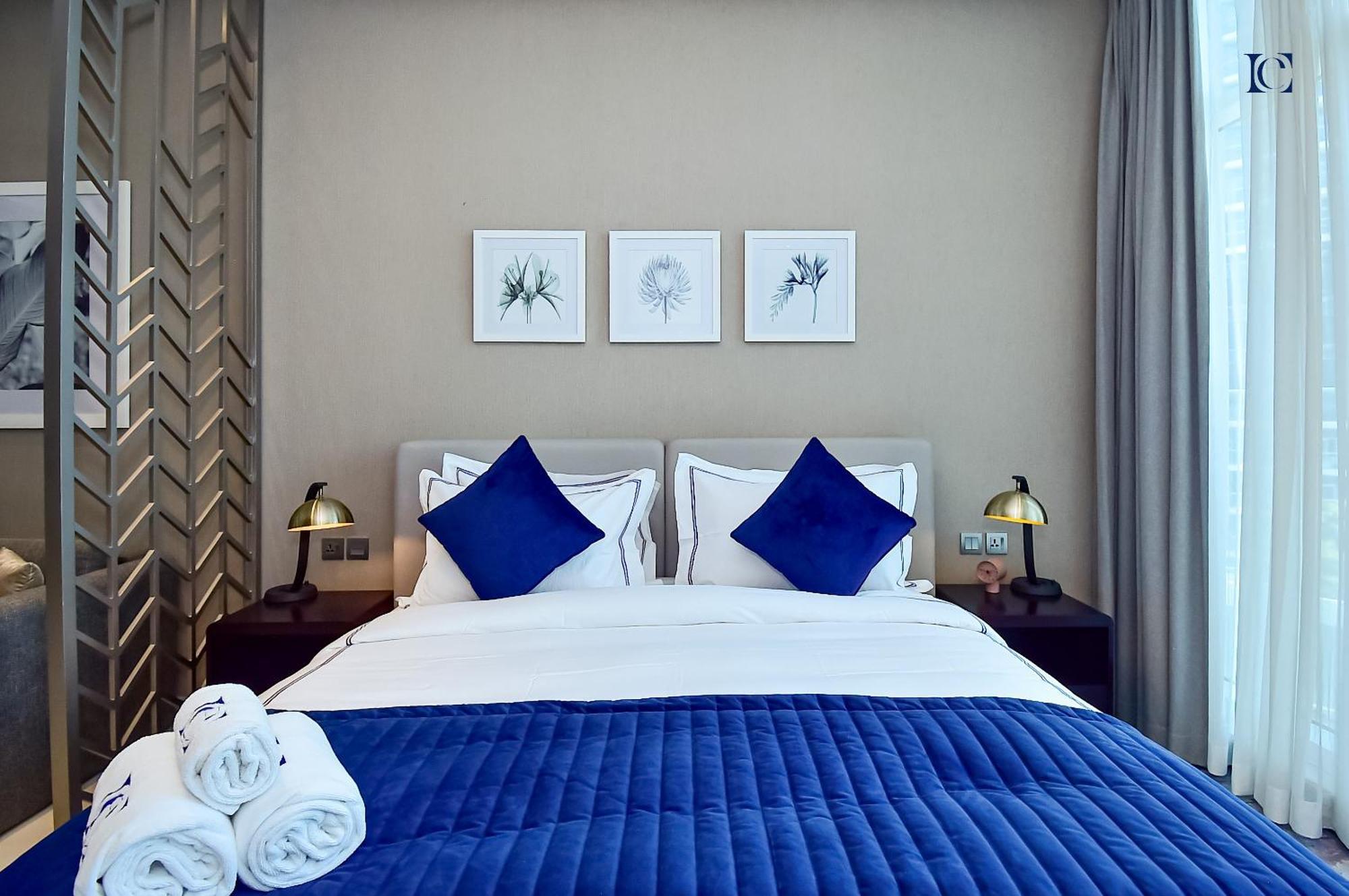 Luxury Escapes - Damac Maison Prive - Canal View Apts - Near Mall Апартаменты Дубай